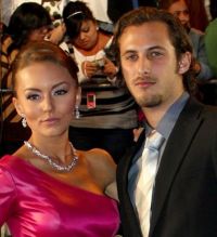Angelique Boyer si Sebastian Zurita, mai fericiti ca niciodata