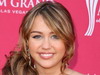Miley Cyrus nu poate ajunge la premiera din Londra a filmului "The Last Song" din cauza norului de cenusa vulcanica!