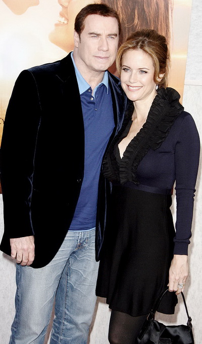 John Travolta si Kelly Preston asteapta un copil