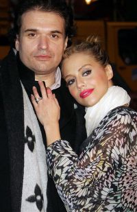 Simon Monjack a fost gasit mort in casa, la 5 luni dupa moartea actritei Brittany Murphy - VIDEO