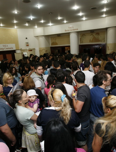 La preselectiile  “Dansez pentru tine” au participat peste 1000 de persoane - GALERIE FOTO