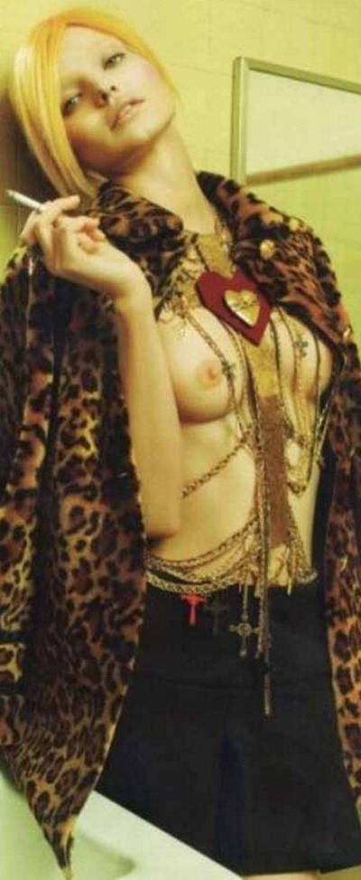 Miranda Kerr - blonda topless in revista Numero - GALERIE FOTO