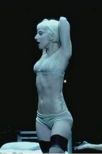 Lady GaGa ar putea avea parte de cenzura pentru videoclipul piesei „Alejandro”! FOTO&VIDEO