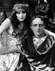 Theda Bara in rolul Cleopatrei
