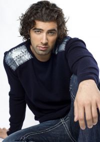 Jencarlos Canela a lansat videoclipul melodiei „Buscame” – FOTO&VIDEO