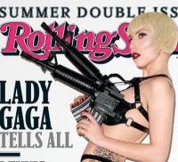 Lady GaGa, "inarmata" cu un sutien exploziv, pe coperta revistei "Rolling Stone"!