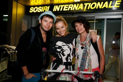 Laura Cosoi si Bogdan Boanta s-au intors acasa din Mexic - GALERIE FOTO