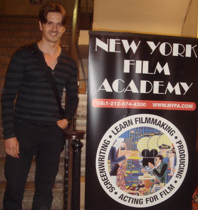  Mihai Petre a urmat cursuri de actorie la New York Film Academy, pentru rolul Ovidiu din "Iubire si onoare"! FOTO