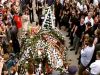 Vezi imagini de la slujba de inmormantare a Madalinei Manole - FOTO&VIDEO