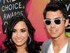 Joe Jonas si Demi Lovato isi vorbesc din nou, gratie antrenorului Joey Rubino - VIDEO