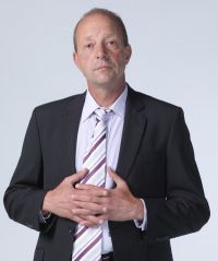 Marian Ralea – senator in “Iubire si onoare” 