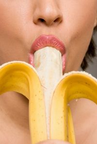 Top inedit! Prezervative din carapace de broasca testoasa si peruci pubiene
