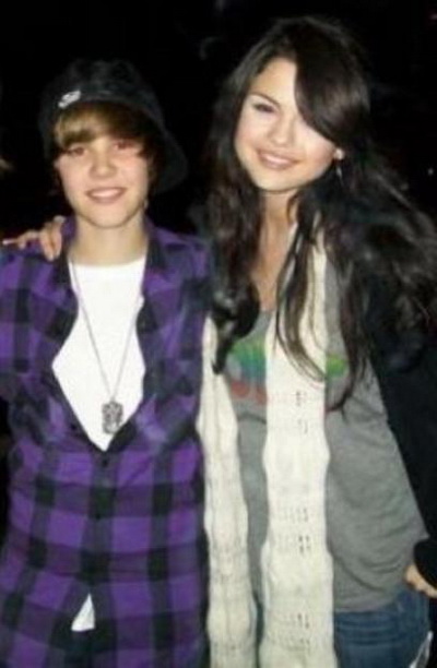 Selena Gomez si Justin Bieber, mai mult decat prieteni? – GALERIE FOTO