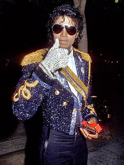 Michael Jackson ar fi implinit pe 29 august 52 de ani! Recorduri si controverse