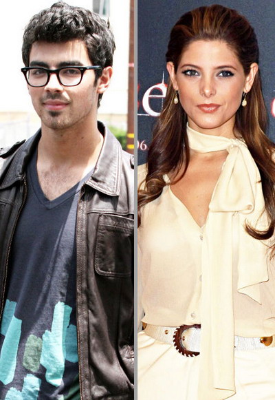 Joe Jonas se cearta tot timpul cu Ashley Greene