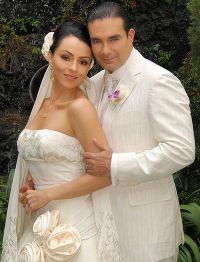 Ivonne Montero si Mauricio Islas - mire si mireasa in "La loba" - FOTO&VIDEO