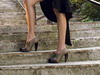 Portret de designer: Mihaela Glavan face incaltaminte pe gustul oricarei Cenusarese! VIDEO