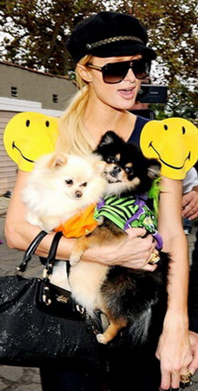 Paris Hilton este foarte fericita! Se vede, nu?  - GALERIE FOTO