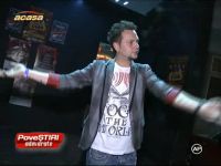 Afla cum prefera sa se imbrace vedetele cand ies in public - VIDEO