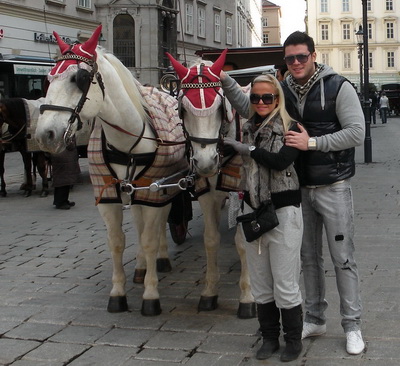 Victor Slav si Anda Adam au sarbatorit patru ani de relatie la Viena, la concertul Lady Gaga