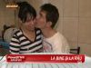 El nu are o mana, ea a trecut prin 15 operatii la maini si picioare, dar se iubesc enorm si infrunta viata impreuna - VIDEO