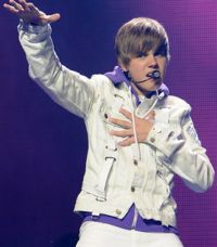 Justin Bieber marele castigator la AMA 2010. Vezi aici lista completa de castigatori!