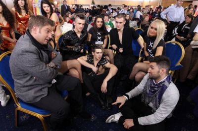  Peste 1000 de romani au fost prezenti la preselectiile pentru “Romanii au talent” din Bucuresti - FOTO