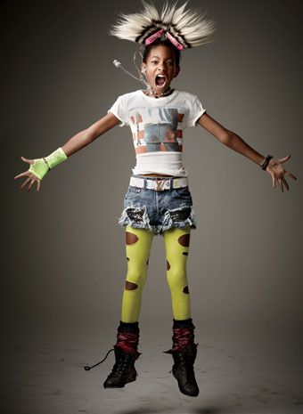Willow Smith este "fioroasa" in pictorialul pentru Vanity Fair!