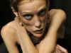 S-a sinucis mama lui Isabelle Caro, modelul care a murit de anorexie 