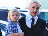 Gwen Stefani, o mama frumoasa si grijulie