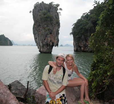 Laura Cosoi si Smiley – pe urmele lui Leonardo di Caprio in Thailanda
