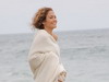 Jennifer Lopez si picioarele ei sexy sunt imaginea Gillette Venus FOTO
