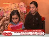 Fetita care se incalzea la razele soarelui e fericita ca are curent electric - VIDEO