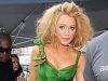 Cum sa iti faci o coafura a la Blake Lively VIDEO