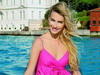 Tuba Ünsal - o sotie, mama, model si actrita de succes, protagonista telenovelei "Promisiunea" - FOTO
