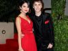 Selena Gomez si Justin Bieber - asortati in noaptea Oscarurilor in tinute Dolce&Gabbana - FOTO