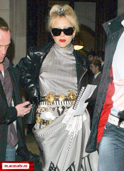 Lady GaGa: Pierderea virginitatii a fost o experienta oribila pentru mine! BONUS: Videoclipul piesei "Born This Way"!