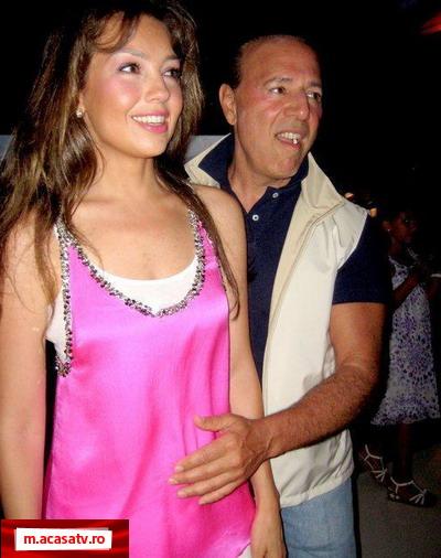 Cel de-al doilea copil al Thaliei se va naste in aceasta vara! Diva spera ca va fi un baiat!