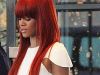 Rihanna arata impecabil intr-o rochie in stilul anilor `60