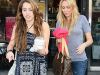 Miley Cyrus a pus la punct un paparazzo care ii lovise mama! VIDEO