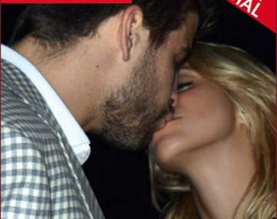 FOTO Cel mai <span style="color: rgb(255, 0, 0);">HOT SARUT</span> din fotbal! Cum s-au <span style="color: rgb(255, 0, 0);">iubit </span>Pique si Shakira!