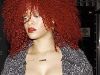 Rihanna a gasit un nou mod de a iesi din multime: cu o rochie decoltata si o coafura afro  