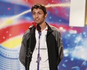 Paun Valentin - cea mai funny varianta a manelei "Alo, alo"