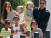 Angelina si Brad Pitt, la plimbare cu toata familia – GALERIE FOTO