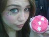 Miley Cyrus e innebunita dupa cupcakes