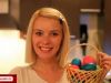 Diana Dumitrescu a colorat "oua disco" pentru Paste - VIDEO