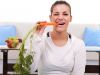 Vrei sa devii vegetariana? Afla care sunt riscurile!