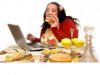 Poveste socanta: se indoapa live pe internet ca sa stranga bani pentru o operatie prin care sa slabeasca!&nbsp;