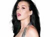 Katy Perry foloseste ambalaj de bomboane pe post de sutien in pictorialul Rolling Stone! FOTO