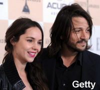Camila Sodi lanseaza un album cu melodii de succes ale Thaliei